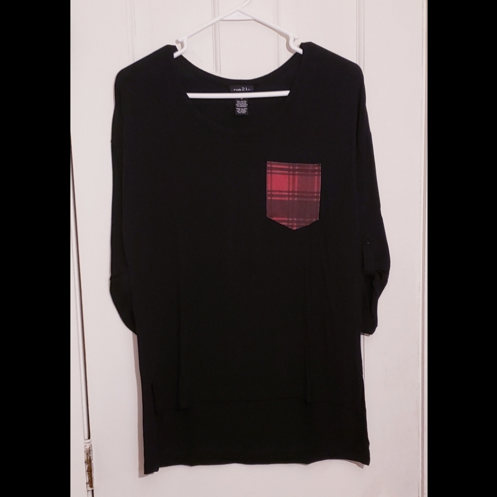 Medium Rue21 black oversized 3/4 sleeve shirt